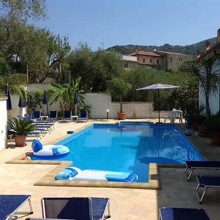 Villafiorita Gioiosa Marea Room photo